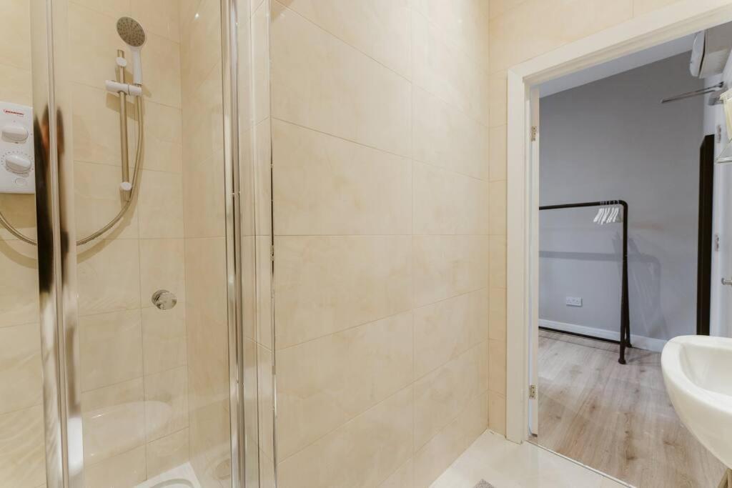 Stylish Kitchenette In Central London'S Vibrant Holloway District Luaran gambar